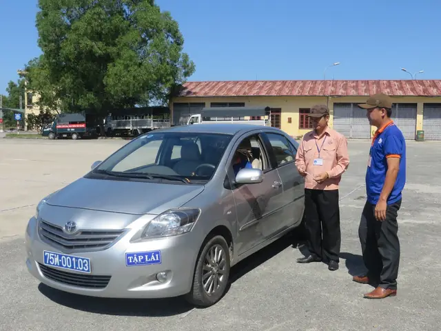 Sát Hạch Lý Thuyết Lái Xe Ô Tô: Vì Sao Phải Tăng Số Câu Hỏi Theo Hạng Gplx? - Ảnh 5.