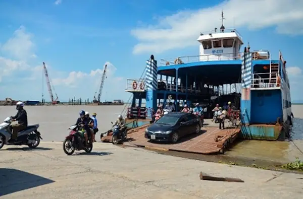 Lái Xe An Toàn Với Nguyên Tắc Lên - Xuống Phà