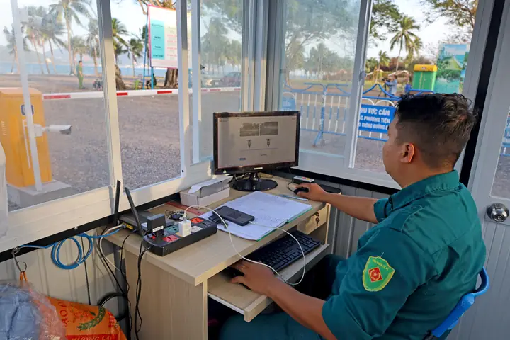 Các Bãi Giữ Xe Đều Được Lắp Đặt Hệ Thống Vận Hành Thông Minh.