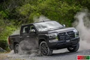 Bậc Thang Tăng Cấp Lên Xuống Xe Ô Tô