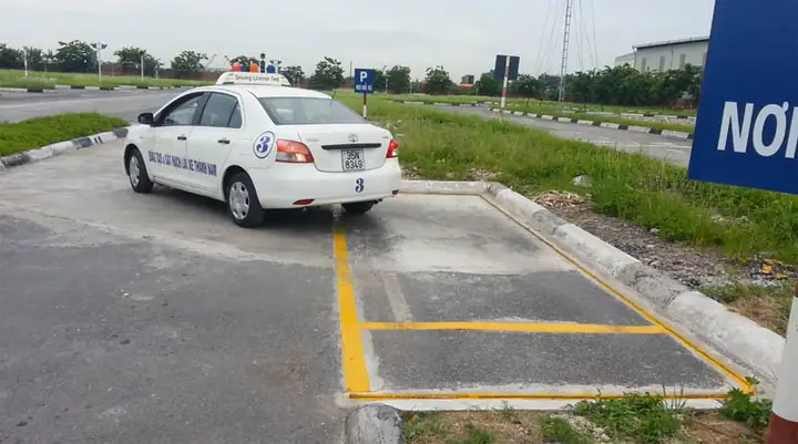 Bài 10: Ghép Xe Ngang