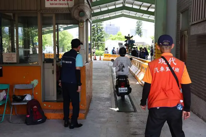 Bài Thi Lấy Bằng Lái Xe Máy Ô Tô Gồm Những Phần Nào?