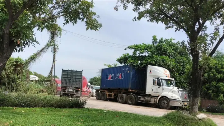 Bãi Xe Tự Phát Trong Khu Dân Cư Ở Đà Nẵng, Nỗi Lo An Toàn Phòng Cháy