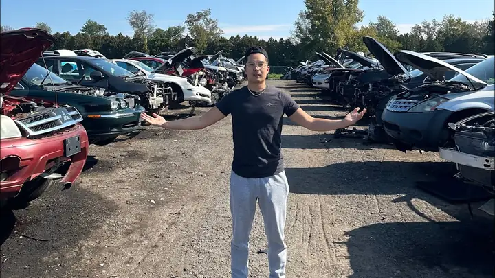 Bãi Xe Ô Tô Phế Liệu Là Gì?