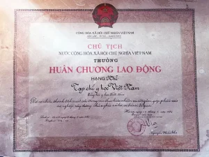 Bảng Giá Ấn Phẩm Tạp Chí Ô Tô Xe Máy