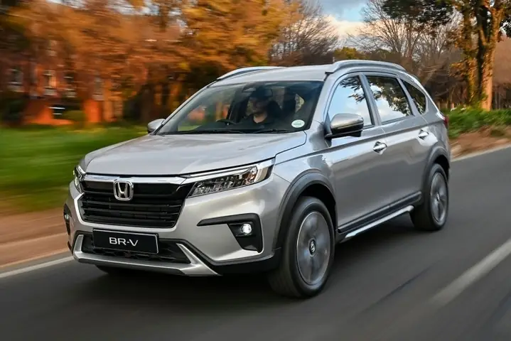 Bảng Giá Tính Phí Trước Bạ Ô Tô Xe Máy Áp Dụng Thế Nào?