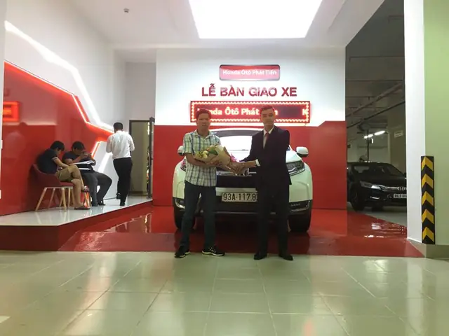 Khu Vực Giao Xe Của Honda Ôtô Phát Tiến