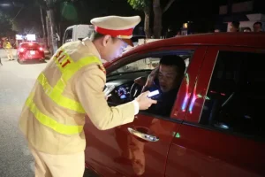 Tài Xế Có Thể Bị Trừ Hết Điểm Bằng Lái Nếu Vi Phạm Nồng Độ Cồn