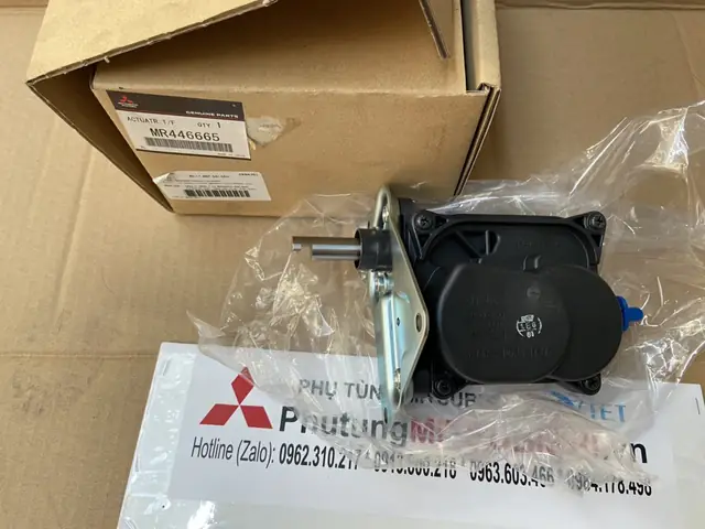 Mô Tơ Điều Khiển Cài Cầu Xe Mitsubishi Pajero Ngân Hàng