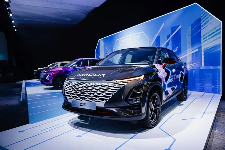 Xe Omoda C5 Của Trung Quốc Có Giá Từ 589 Triệu Đồng, Bảo Hành 1 Triệu Km