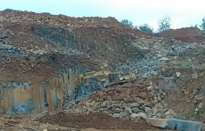 Dak Nong Hon Loan Tinh Trang Khai Thac Da Cay Trai Phep