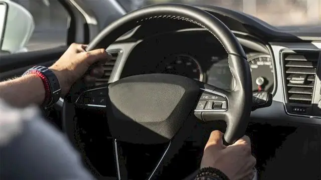 Vô Lăng Nặng, Khó Xoay Hoặc Trả Lái Chậm Ảnh Hưởng Nghiêm Trọng Tới Trải Nghiệm Lái Và Trong Một Số Trường Hợp Nguy Hiểm Có Thể Khiến Người Điều Khiển Giảm Khả Năng Kiểm Soát Chiếc Ô Tô.