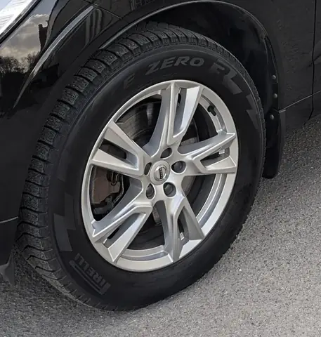 Bề Rộng Xe Ô Tô Là Bao Nhiêu? Tiêu Chuẩn Và Ý Nghĩa