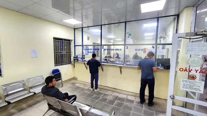 (lsvn) - Thông Tư 47/2024/tt-bgtvt Do Bộ Gtvt Ban Hành Có Hiệu Lực Từ Ngày 01/01/2025 Quy Định Rõ Thủ Tục Cấp Lại Giấy Chứng Nhận, Tem Kiểm Định Trong Trường Hợp Bị Mất, Hư Hỏng, Sai Thông Tin.