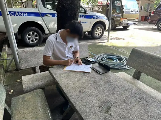 Xử Lý Xe Ô Tô Bị Phản Ánh Vi Phạm Luật Giao Thông Qua Trang Zalo Official Account Của Phòng Csgt Đb-đs07/07/2023