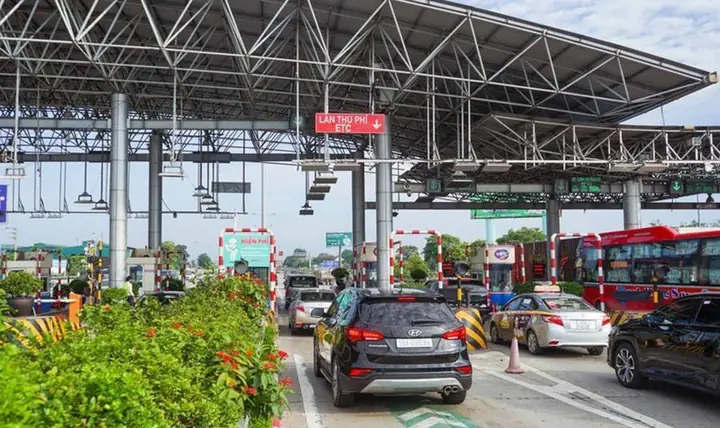 (lsvn) - Dự Thảo Nghị Định Quy Định Mức Thu, Chế Độ Thu, Nộp, Miễn, Quản Lý Và Sử Dụng Phí Sử Dụng Đường Bộ Đã Đề Xuất Các Trường Hợp Miễn Phí, Không Phải Chịu Loại Phí Này Đối Với Ô Tô.