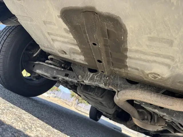 Bình Xăng Xe Máy Khác Bình Xăng Ô Tô Không? Khác Biệt Về Cấu Tạo Và An Toàn