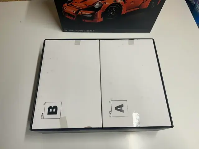 Bộ 2 Tem Dán Cửa Xe Ô Tô Performance: Chọn Và Dán Sao Cho Đúng?