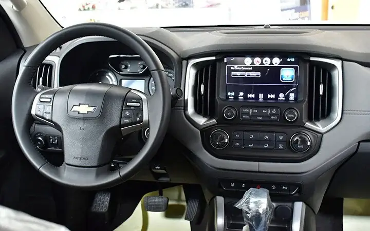 Trang Bị Tay Lái Trợ Lực Điện Và Tuỳ Chỉnh Dẫn Động 4 Bánh 4wd