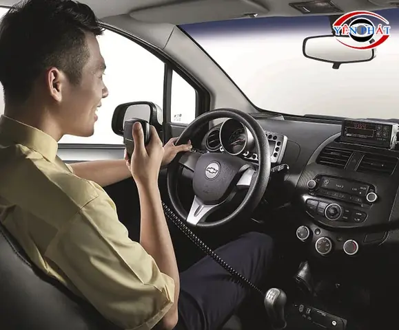 2.1 Liên Lạc Nhanh Chóng, Dễ Dàng, Không Tốn Phí