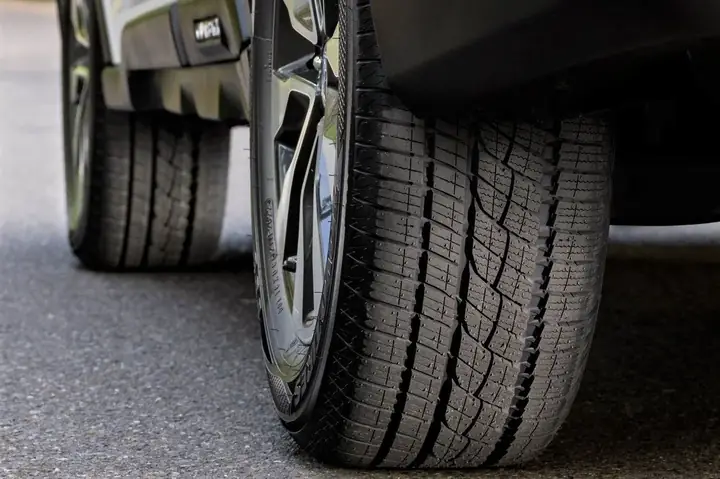 Lốp Xe Quá Căng