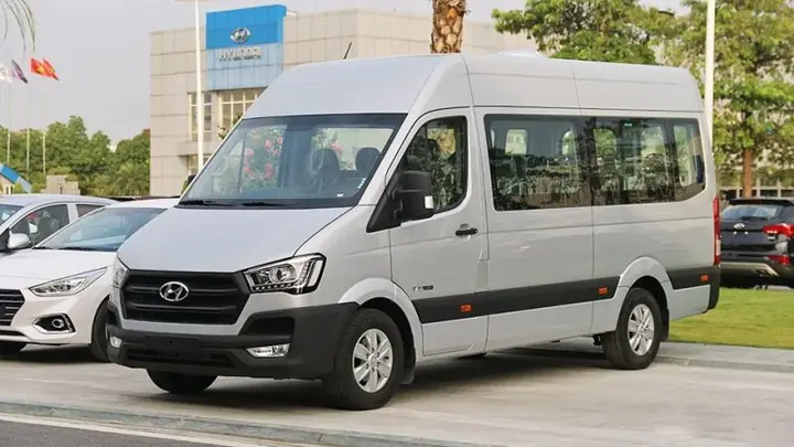 Xe Khách Hyundai Solati 16 Chỗ – Ra Đời Khiến Vị Trí Dẫn Đầu Của Ford Transit Bị Lung Lay