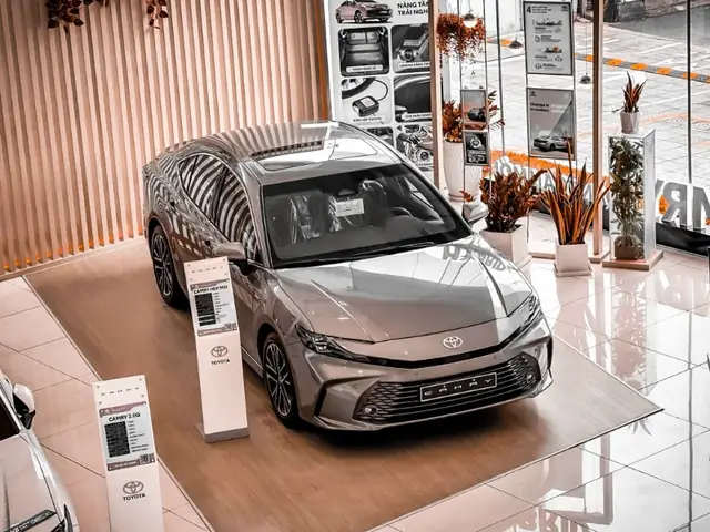 Đánh giá tổng quan Toyota Camry 2000: Ưu và nhược điểm