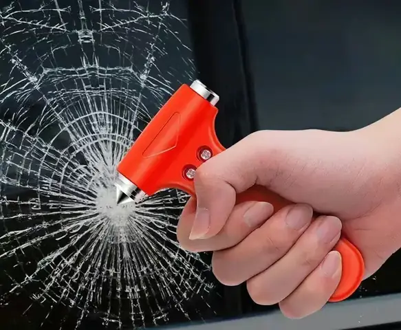 1. Dụng Cụ Phá Kính Xe Ô Tô Là Gì?