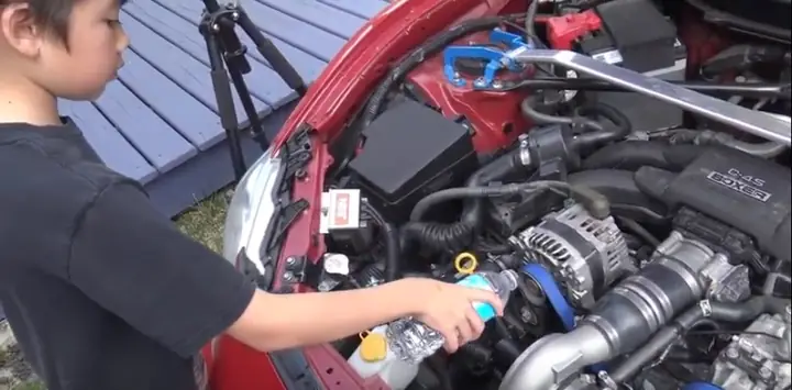 Dây Curoa Máy Phát Bị Kêu, Xử Lý Bằng Nước ?