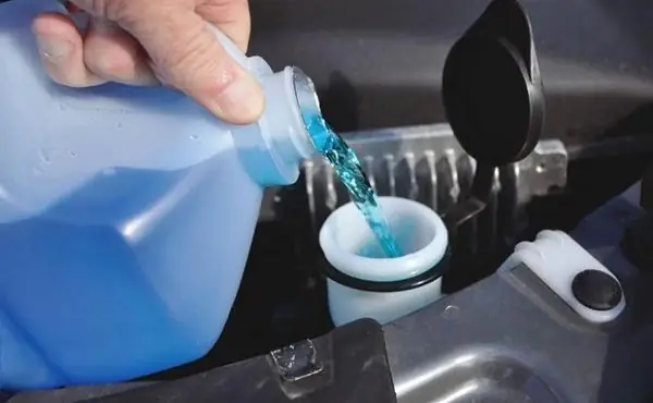 Cách Pha Nước Rửa Xe Máy Có Sẵn