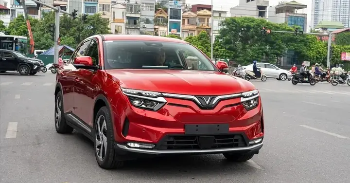 Mẹo Tiết Kiệm Chi Phí Thuê Xe Tự Lái