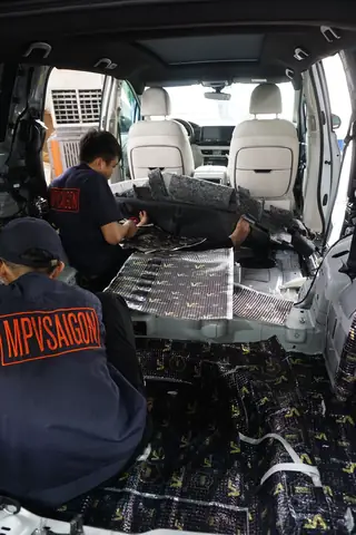 Giải Pháp Tối Ưu Cho Không Gian Yên Tĩnh Trong Xe