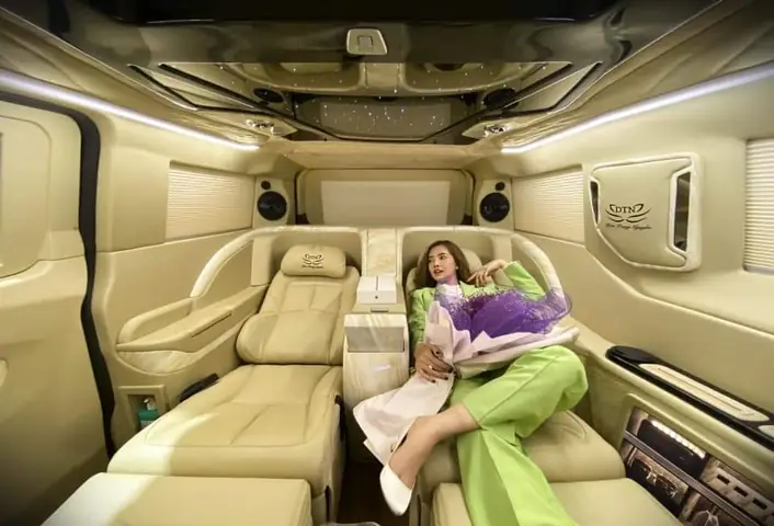 Ford Tourneo Limousine 17 Ford Tourneo Limousine 17