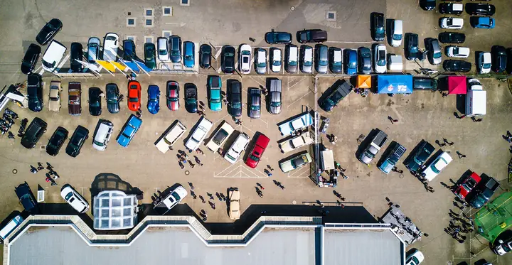 Cấm Xe Ô Tô Vào Sảnh Chung Cư