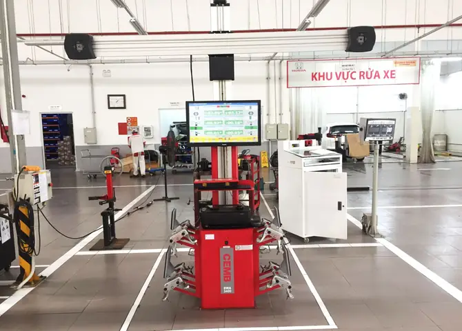 Tại Sao Phải Cân Chỉnh Góc Đặt Bánh Xe?