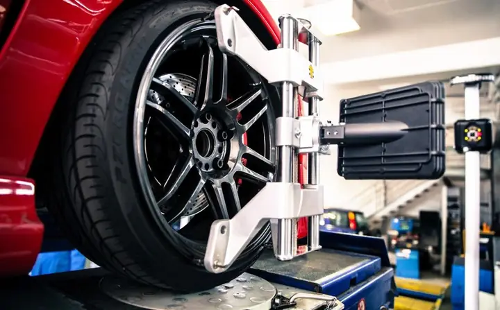 Tại Sao Phải Cân Chỉnh Góc Đặt Bánh Xe?