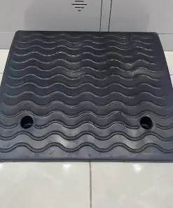 Căn Chóp Nón Cầu Chạy Của Xe Ô Tô Căn Chóp Nón Cầu Chạy Của Xe Ô Tô