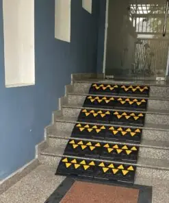 Căn Chóp Nón Cầu Chạy Của Xe Ô Tô Căn Chóp Nón Cầu Chạy Của Xe Ô Tô