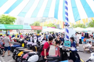 Rộn Ràng Đổi Xe Xăng Lấy Xe Máy Điện Ở Hà Nội