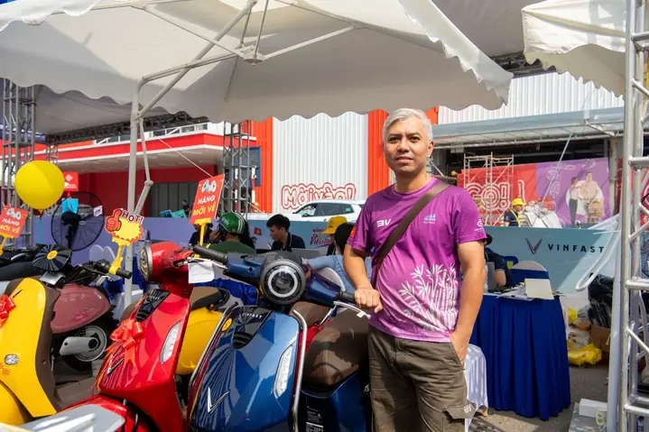 Rộn Ràng Đổi Xe Xăng Lấy Xe Máy Điện Ở Hà Nội