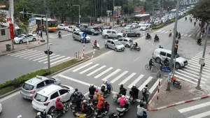 Can Dung Den Do Khi Lai Xe O To