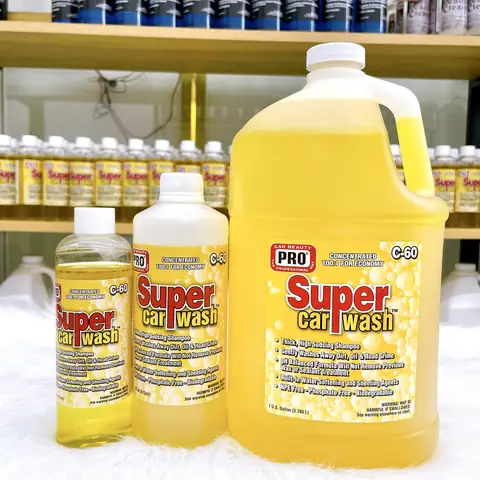 – Sử Dụng Miếng Xốp Rửa Xe Lau Dung Dịch Rửa Xe Lên Bề Mặt Sơn. Sau Đó Rửa Thật Sạch Bằng Nước.