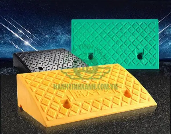 Bục Dắt Xe Bằng Nhựa Di Động Hiện Rất Được Ưa Chuộng