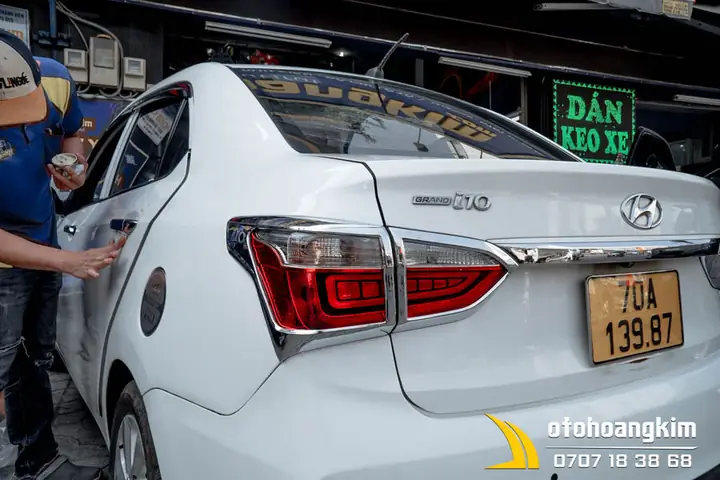 Lợi Ích Khi Lắp Viền Đèn Sau I10 4 Cửa