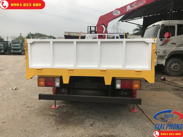 Giá Xe Tải 110sp Gắn Cẩu Unic 3 Tấn 5 Khúc
