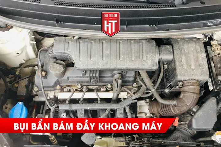 1.1. Bụi Bẩn Bám Đầy Khoang Máy