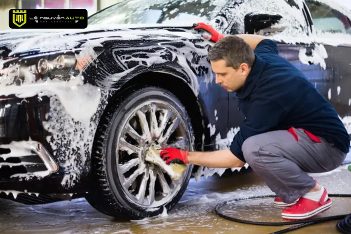 1. Rửa Xe Đúng Cách