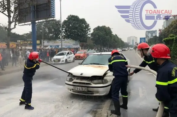 5. Nhiệt Độ Lốp Xe Ô Tô Và Hướng Dẫn Lái Xe An Toàn