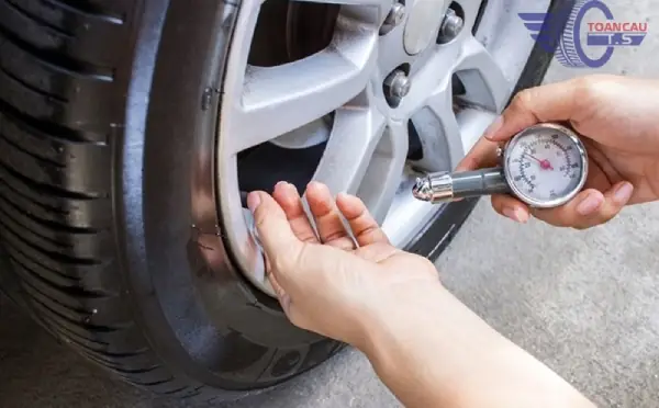 5. Nhiệt Độ Lốp Xe Ô Tô Và Hướng Dẫn Lái Xe An Toàn