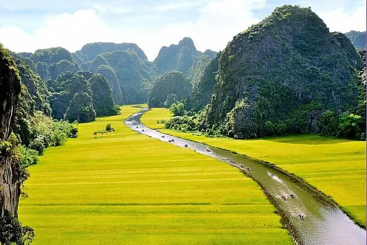 1. Khoảng Cách Từ Hà Nội Đến Ninh Bình Bao Nhiêu Km?